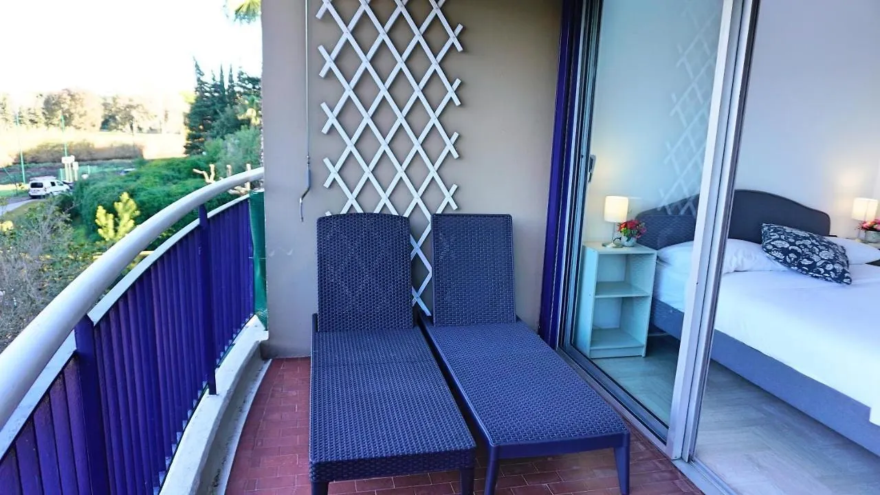 Résidence Islette du Riou avec piscine By Palmazur Mandelieu Apartamento